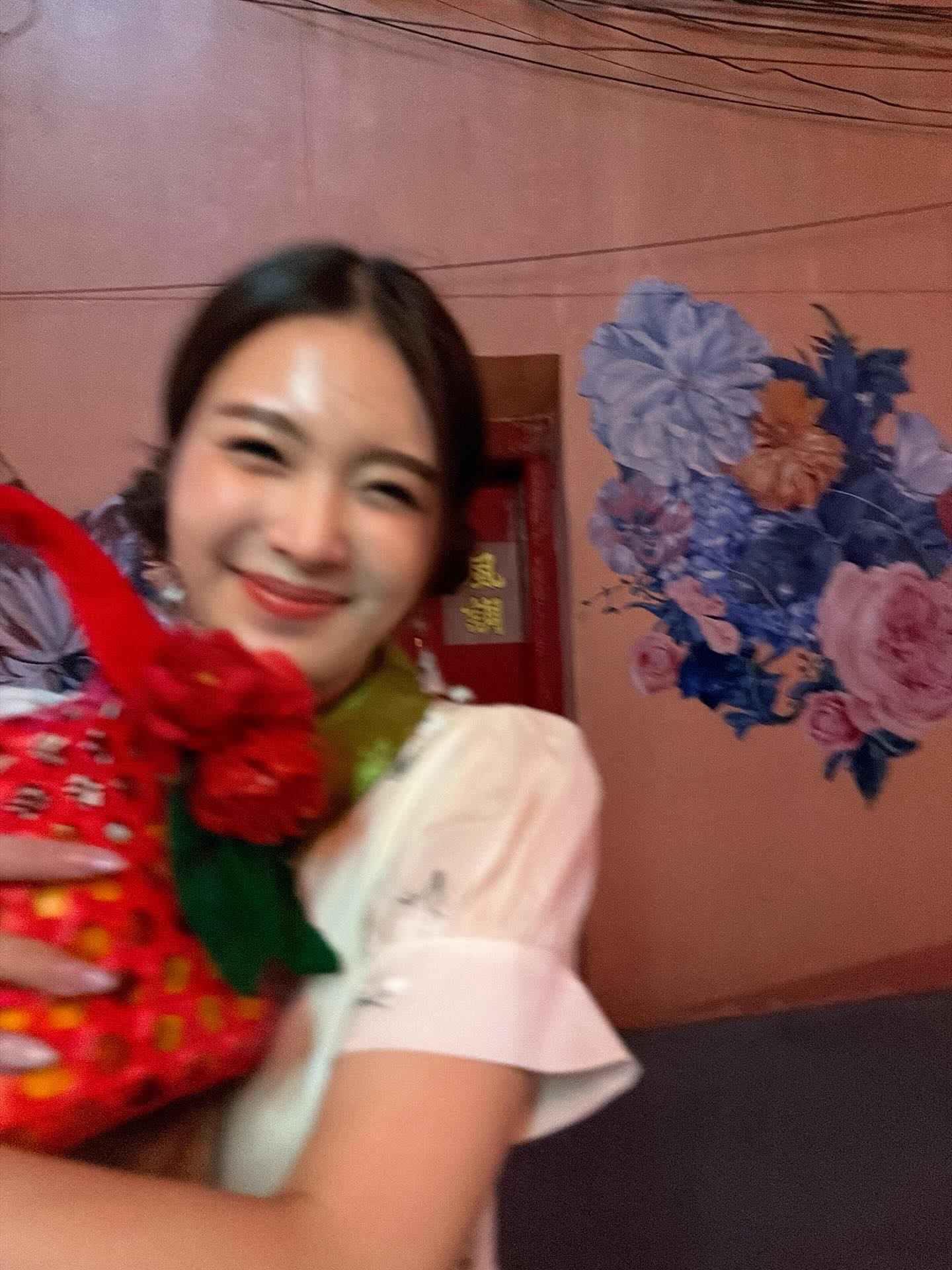 เฟิร์น - นพจิรา ฤกษ์ขจรนามกุล