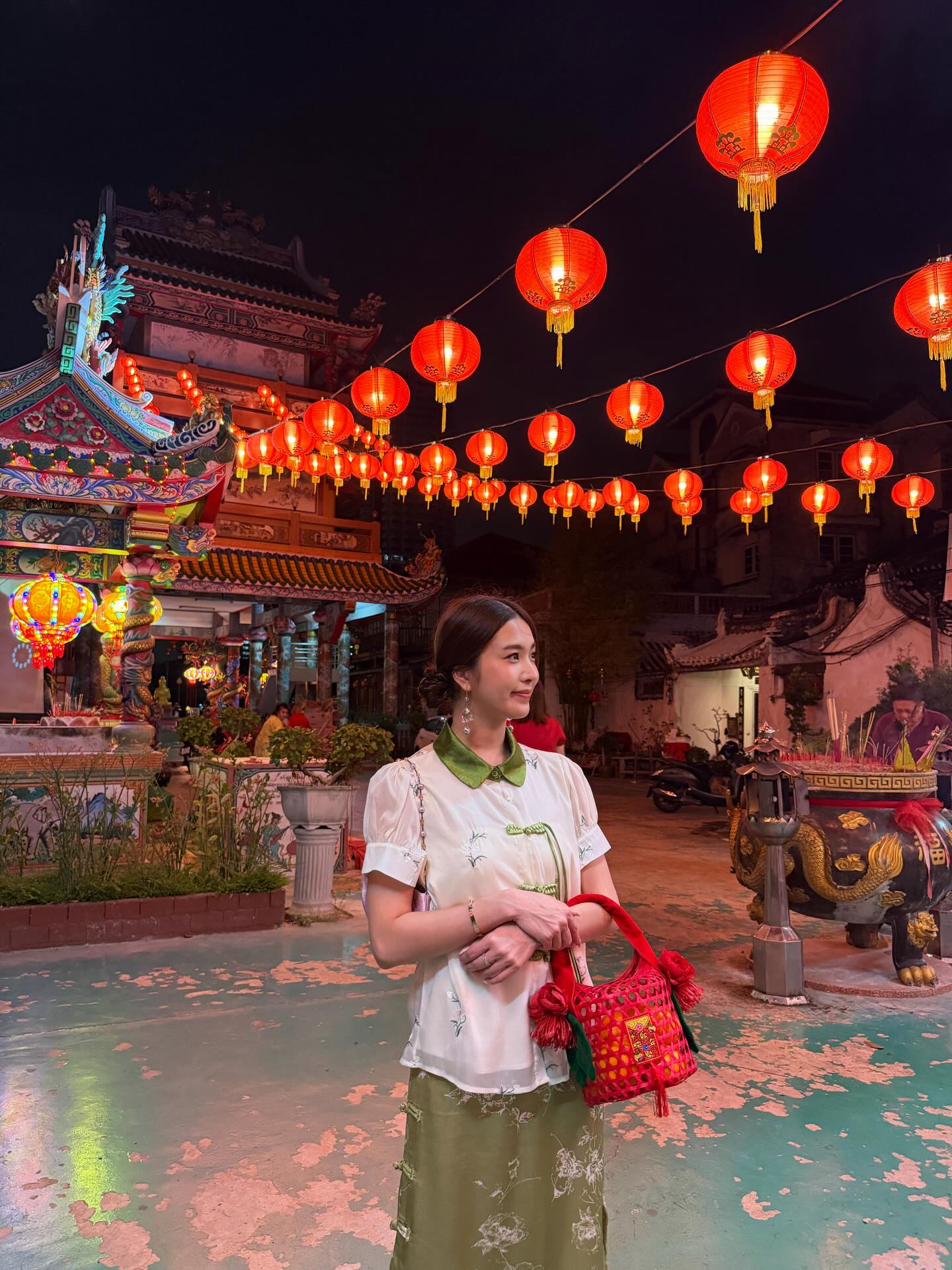 เฟิร์น - นพจิรา ฤกษ์ขจรนามกุล