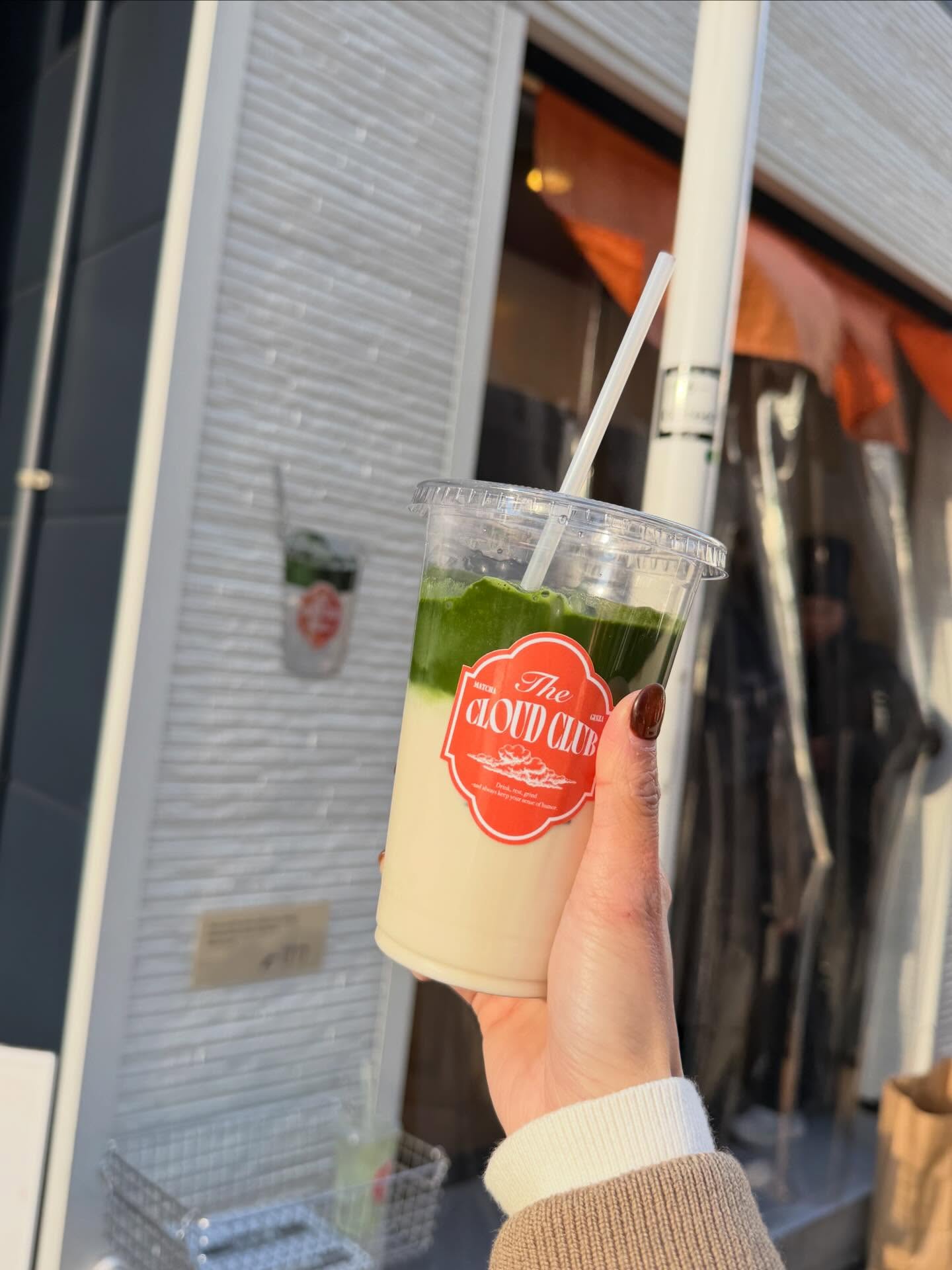 เฟิร์น - นพจิรา ฤกษ์ขจรนามกุล