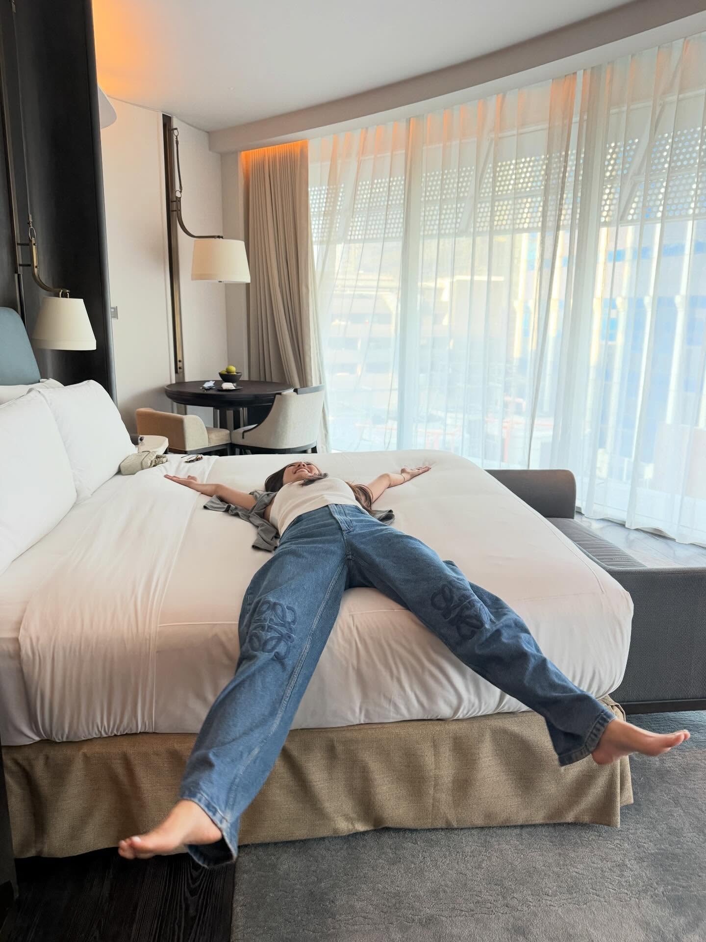 เฟิร์น - นพจิรา ฤกษ์ขจรนามกุล