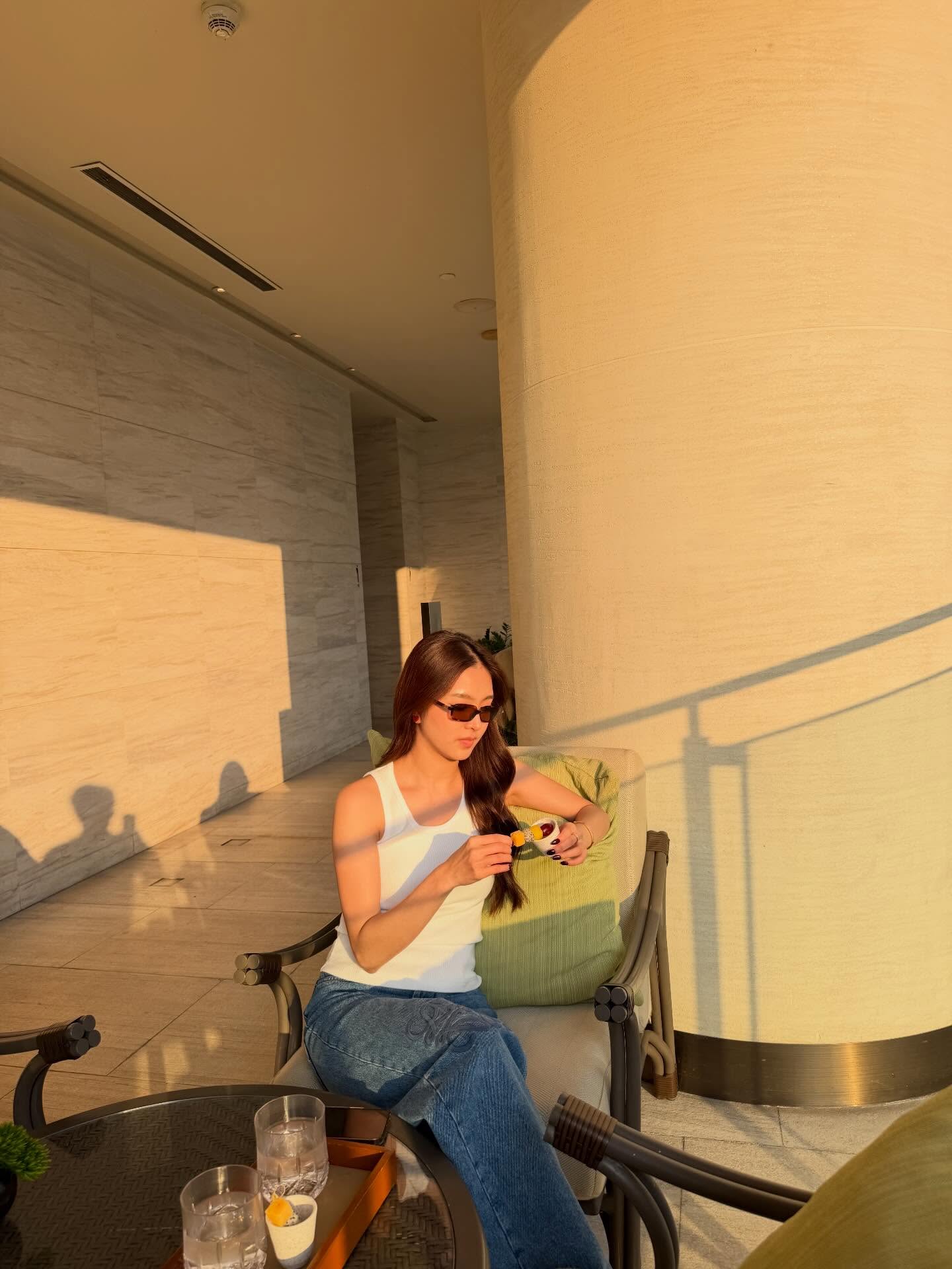 เฟิร์น - นพจิรา ฤกษ์ขจรนามกุล