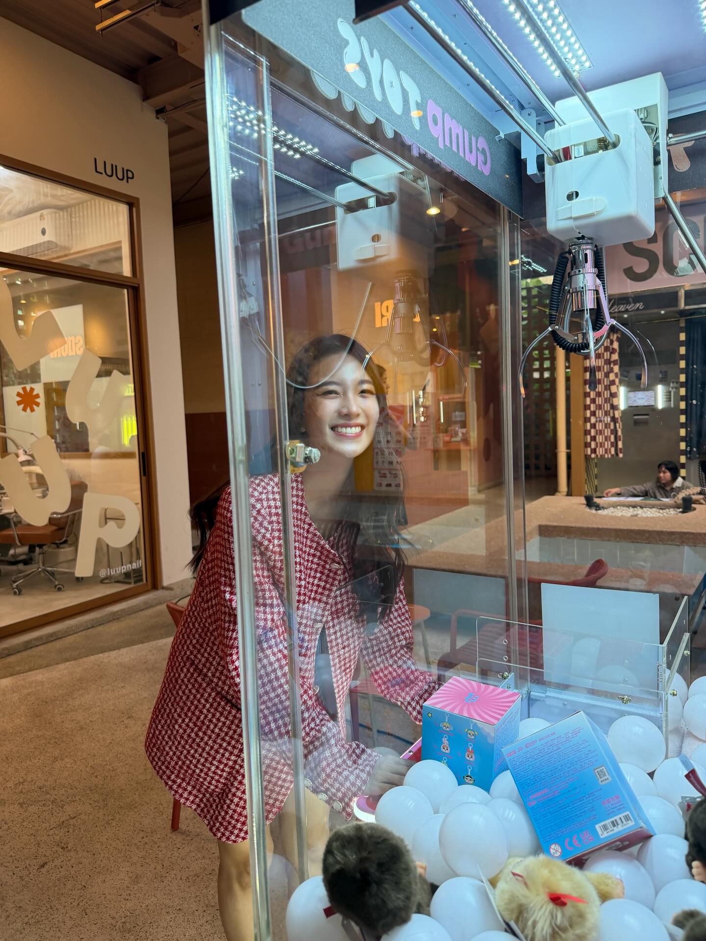 เฟิร์น - นพจิรา ฤกษ์ขจรนามกุล