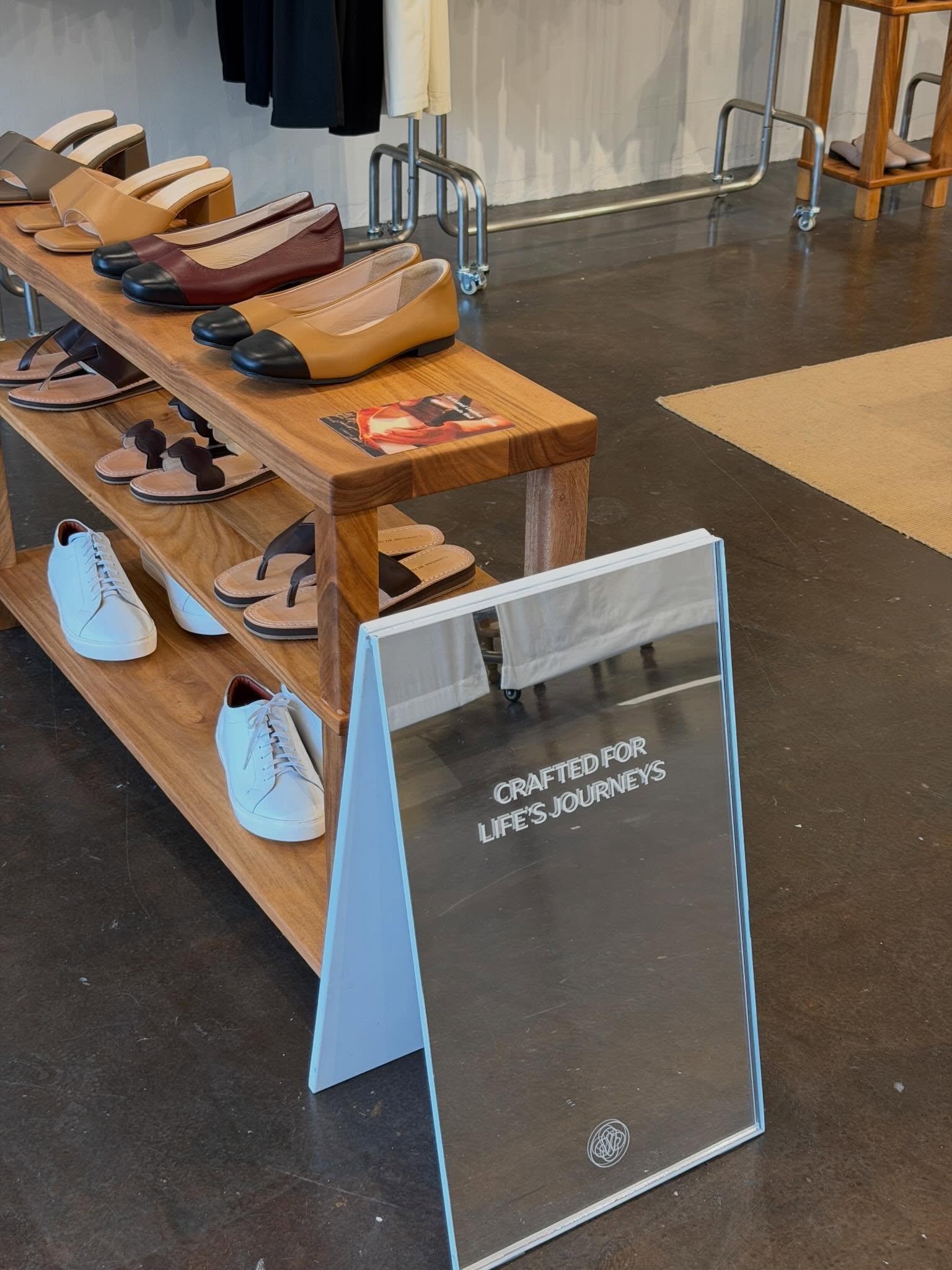 เฟิร์น - นพจิรา ฤกษ์ขจรนามกุล