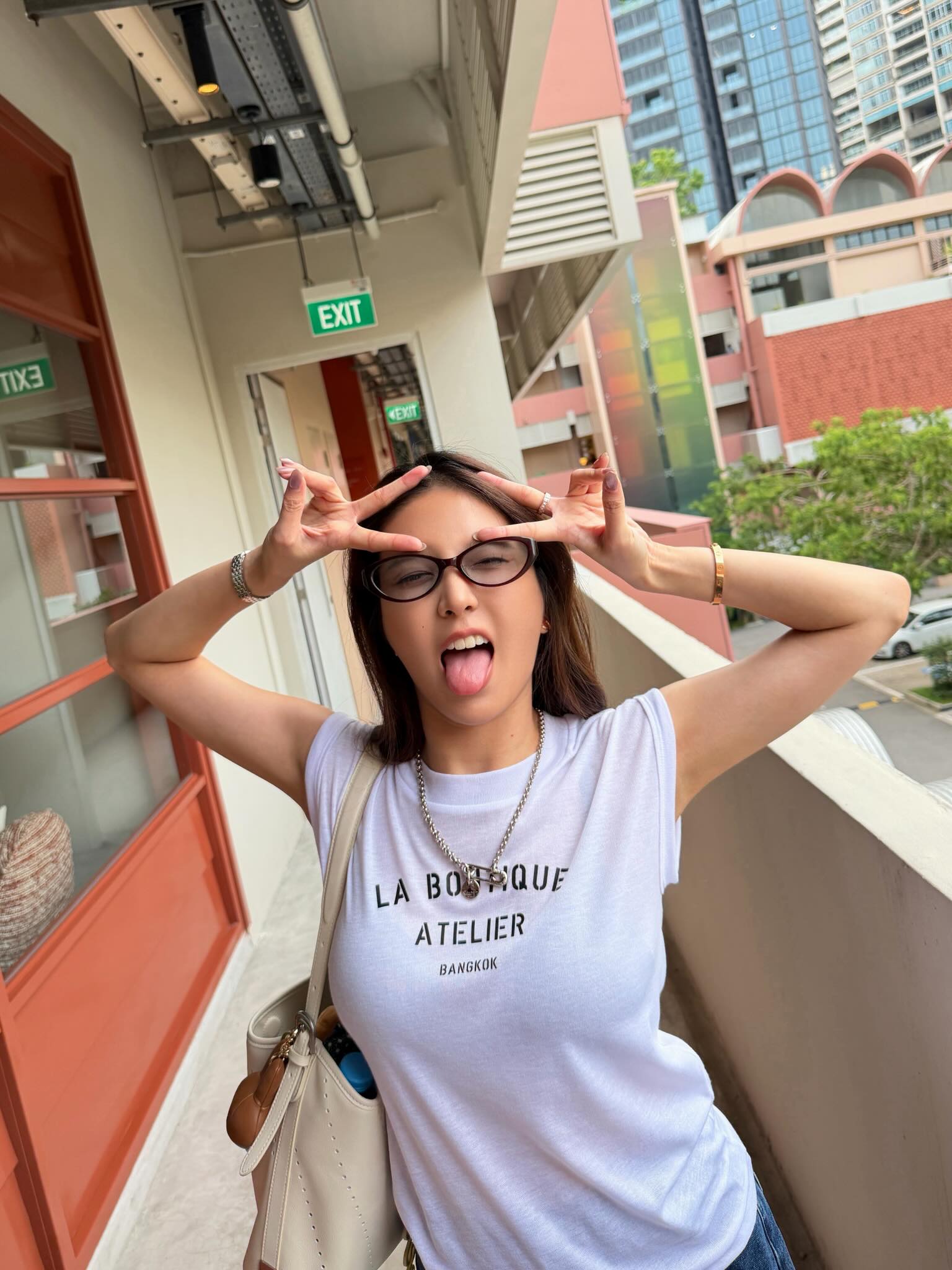 เฟิร์น - นพจิรา ฤกษ์ขจรนามกุล