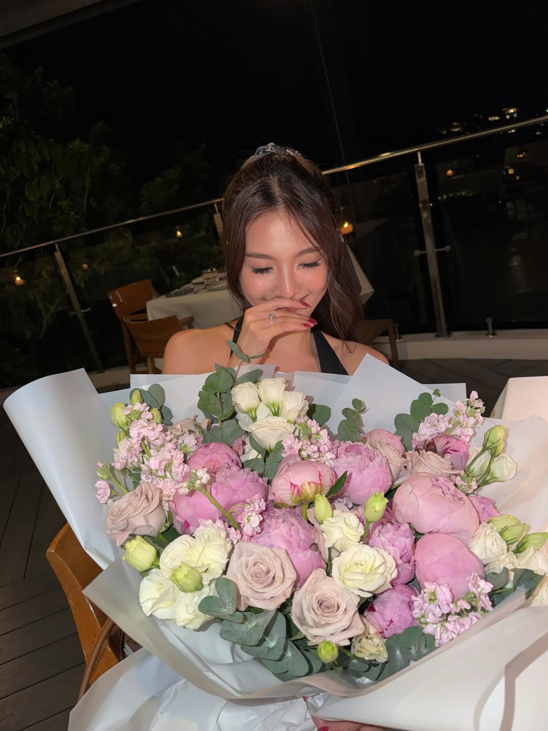 เฟิร์น - นพจิรา ฤกษ์ขจรนามกุล