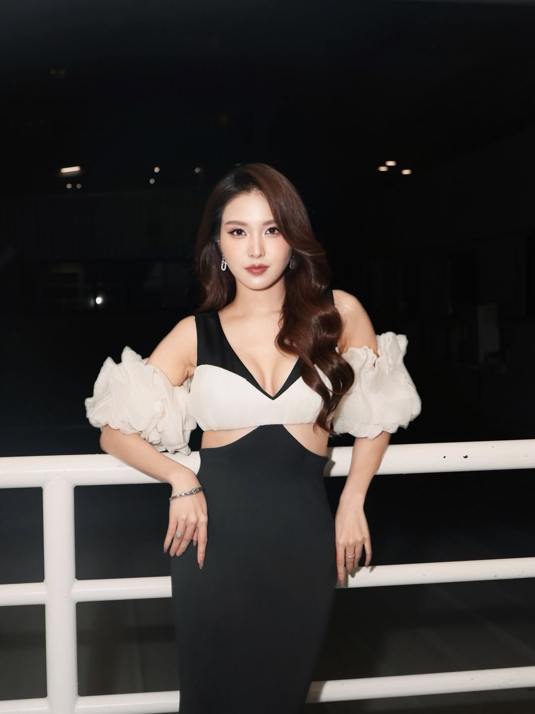 เฟิร์น - นพจิรา ฤกษ์ขจรนามกุล