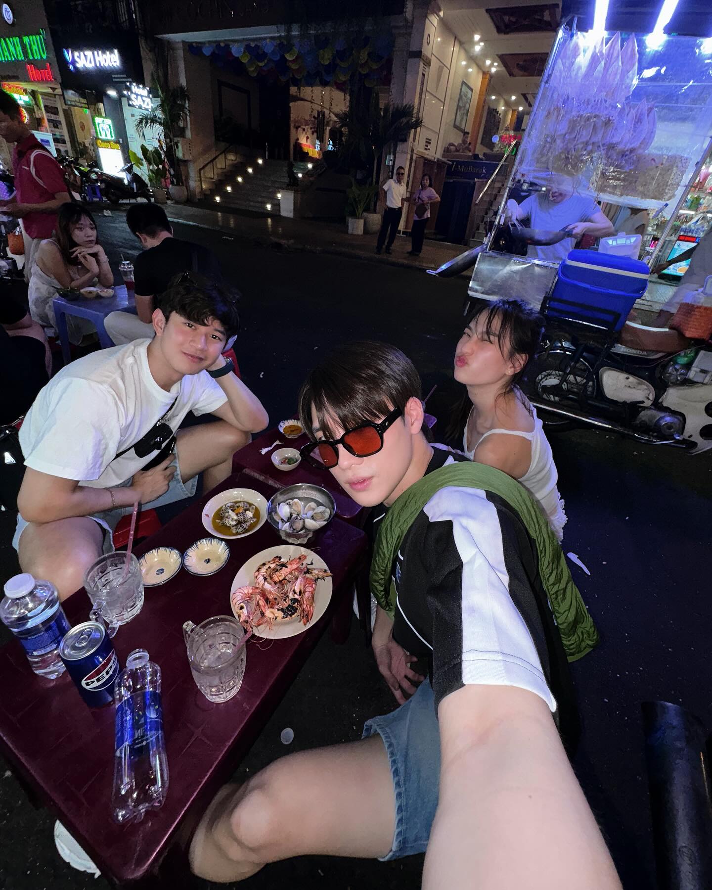 มีน - พีรวิชญ์ อรรถชิตสถาพร