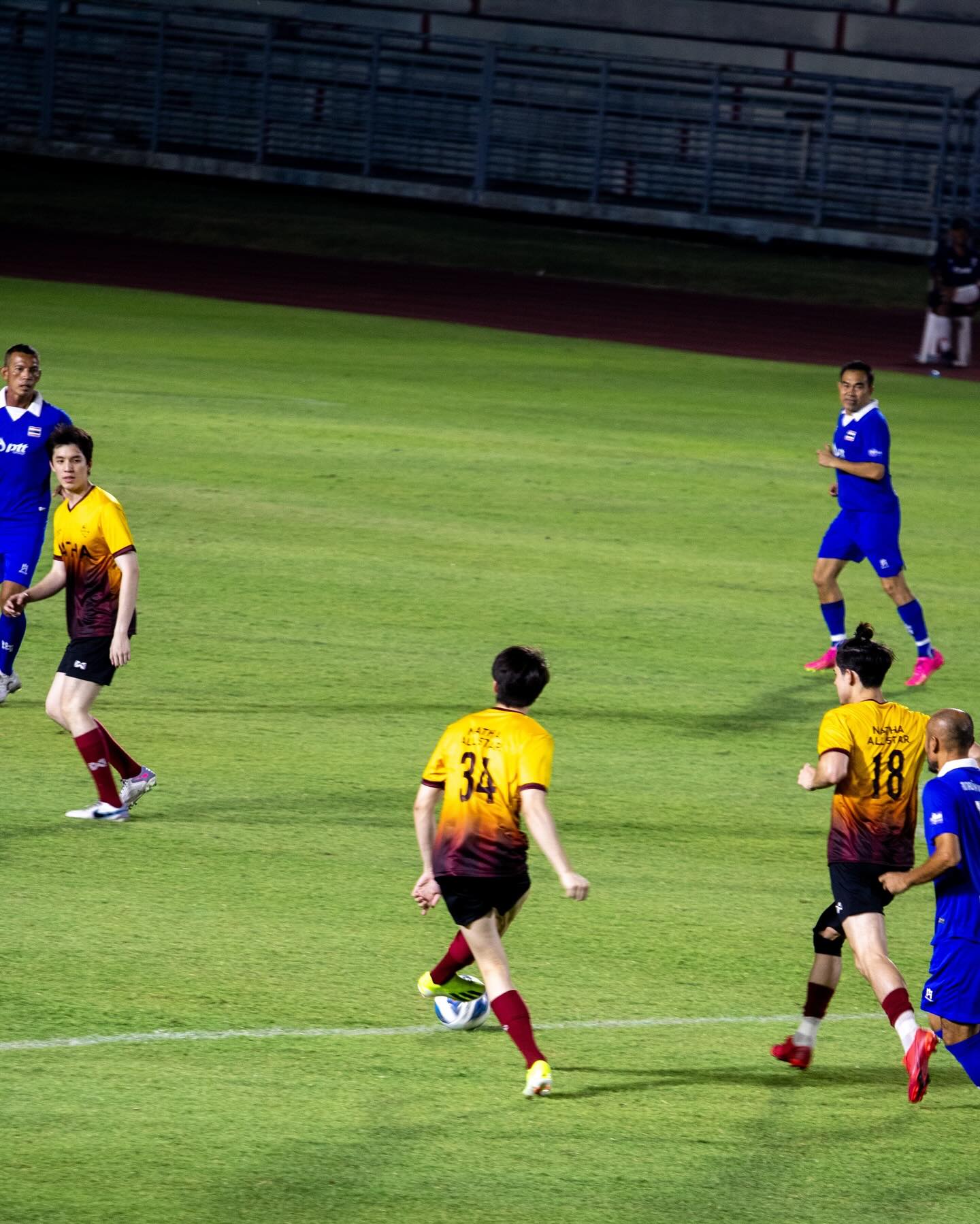 มีน - พีรวิชญ์ อรรถชิตสถาพร
