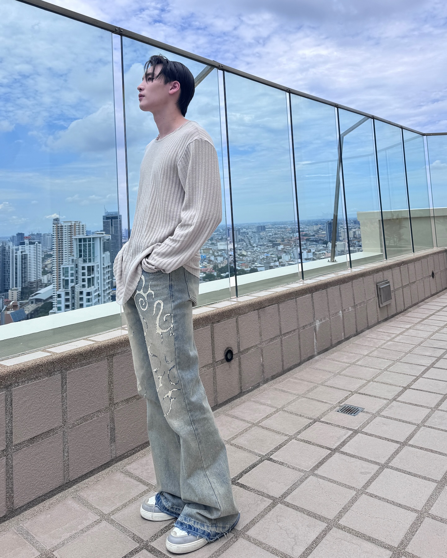 มีน - พีรวิชญ์ อรรถชิตสถาพร