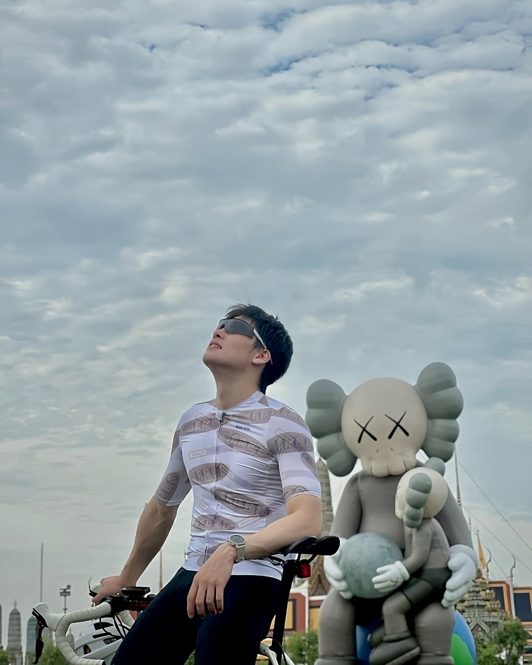 มีน - พีรวิชญ์ อรรถชิตสถาพร