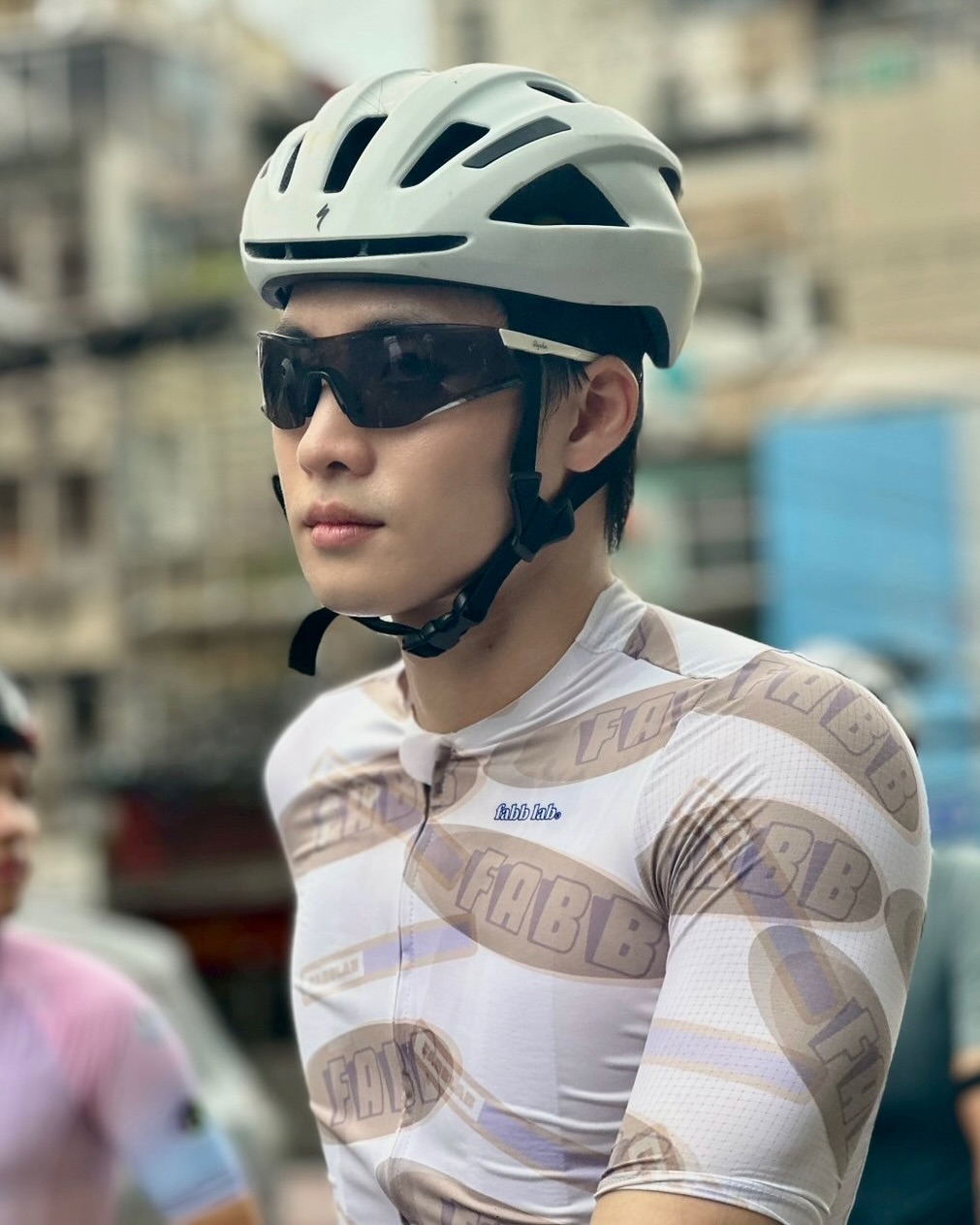 มีน - พีรวิชญ์ อรรถชิตสถาพร