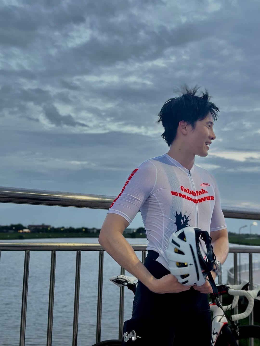 มีน - พีรวิชญ์ อรรถชิตสถาพร