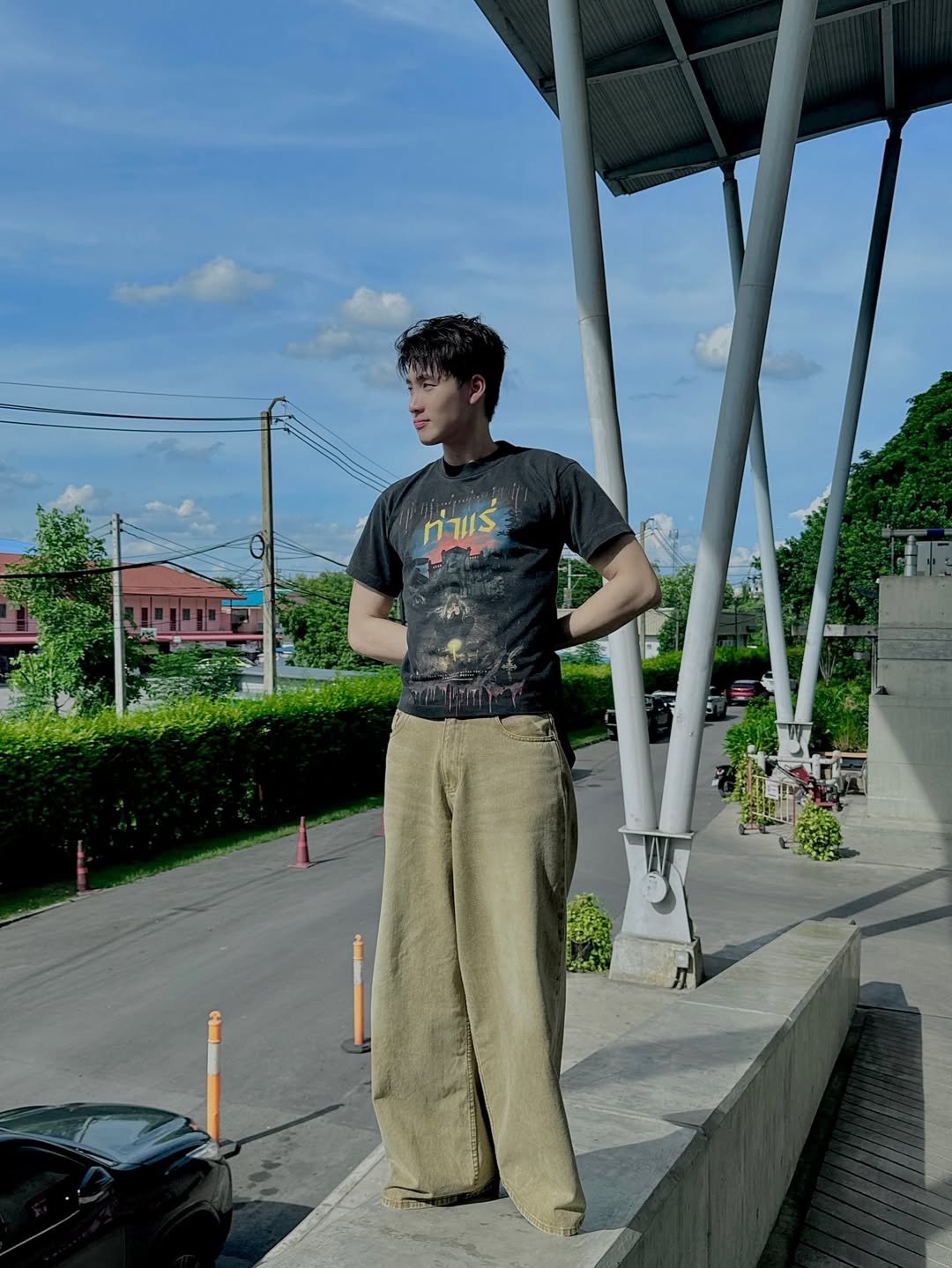 มีน - พีรวิชญ์ อรรถชิตสถาพร