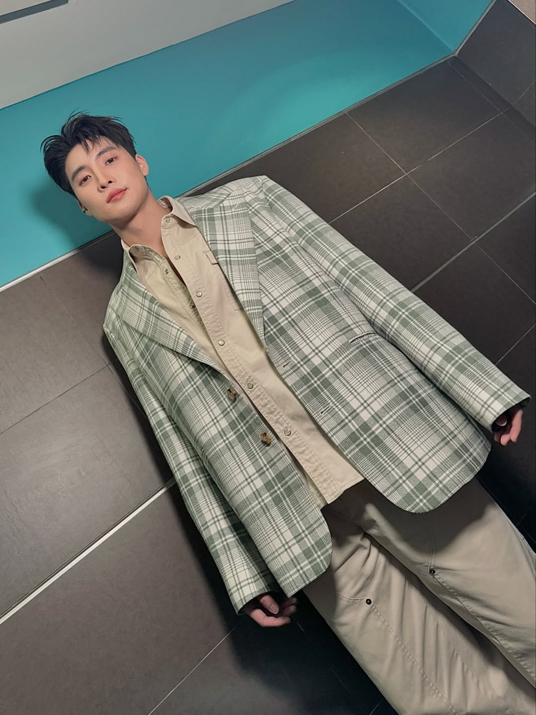 มีน - พีรวิชญ์ อรรถชิตสถาพร