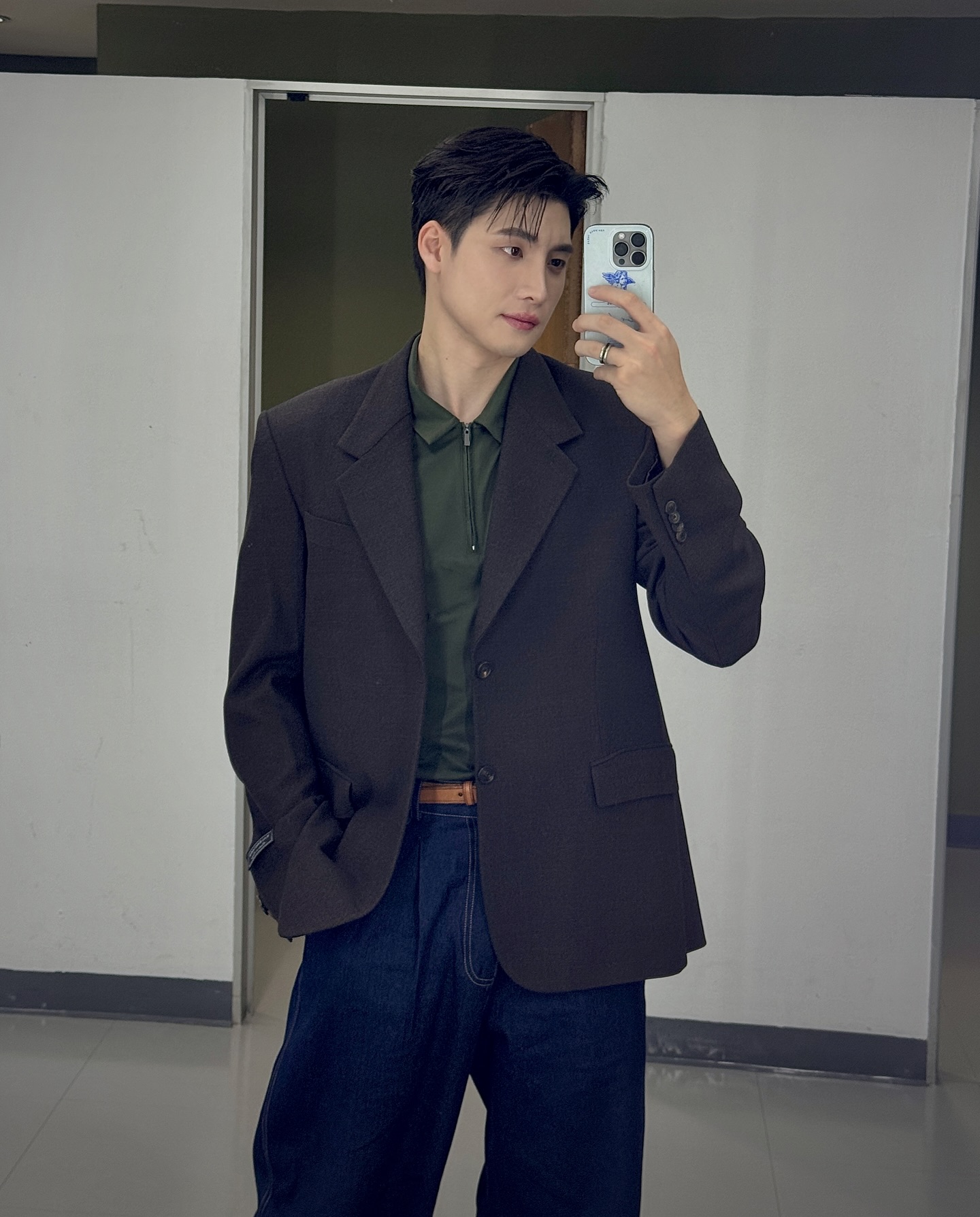 มีน - พีรวิชญ์ อรรถชิตสถาพร