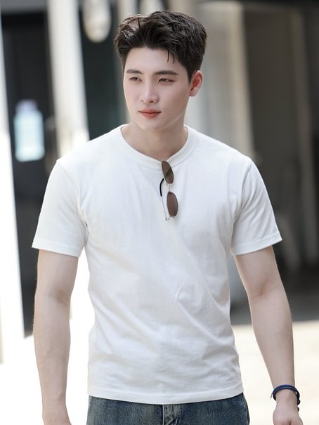 มีน - พีรวิชญ์ อรรถชิตสถาพร