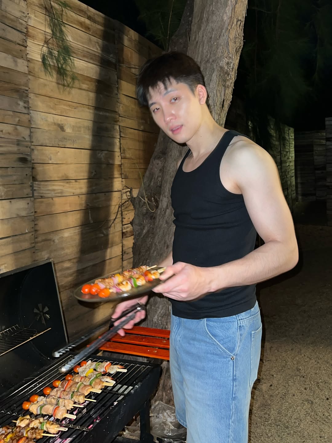 มีน - พีรวิชญ์ อรรถชิตสถาพร