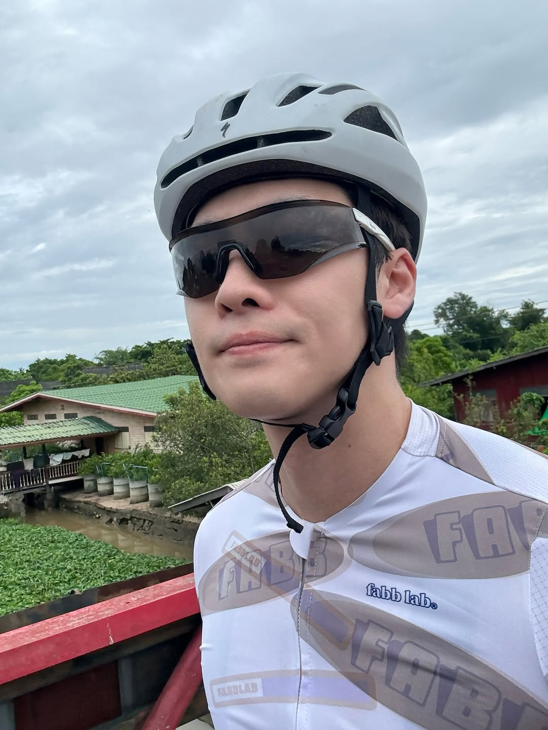 มีน - พีรวิชญ์ อรรถชิตสถาพร