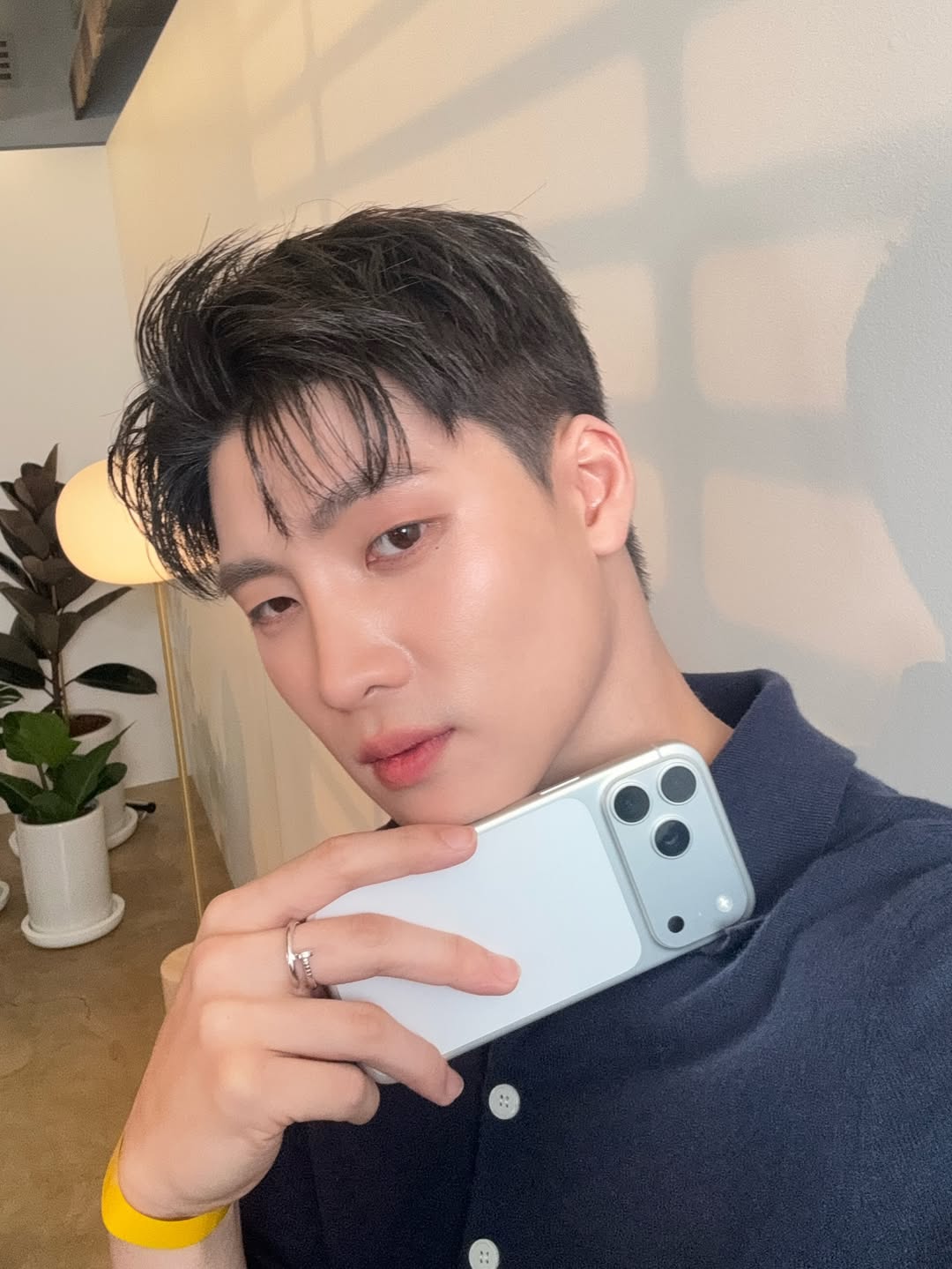 มีน - พีรวิชญ์ อรรถชิตสถาพร