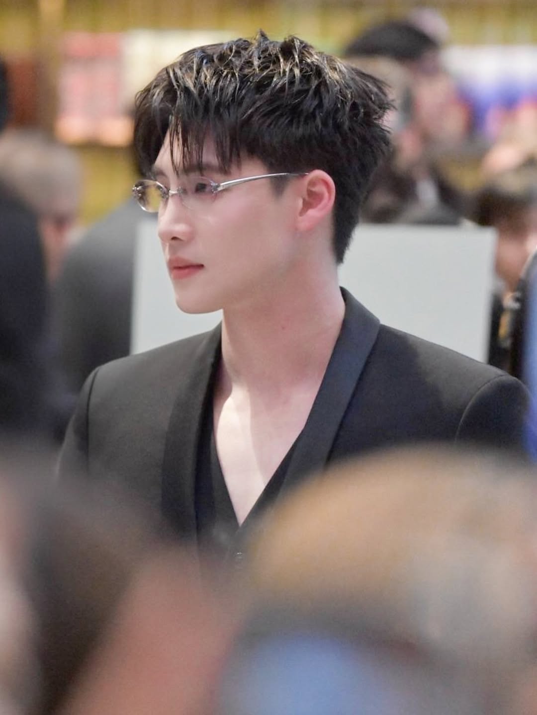 มีน - พีรวิชญ์ อรรถชิตสถาพร