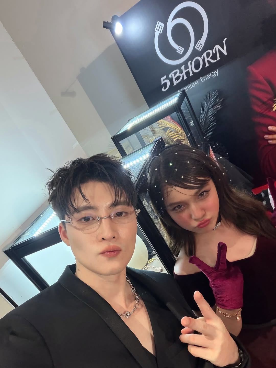 มีน - พีรวิชญ์ อรรถชิตสถาพร