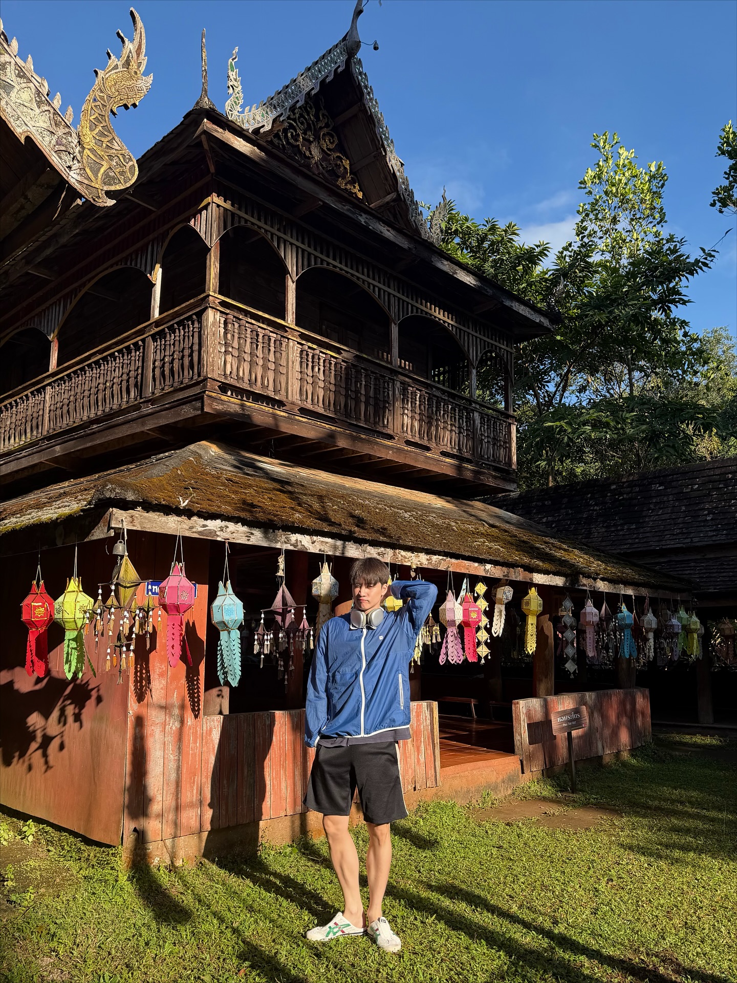 มีน - พีรวิชญ์ อรรถชิตสถาพร