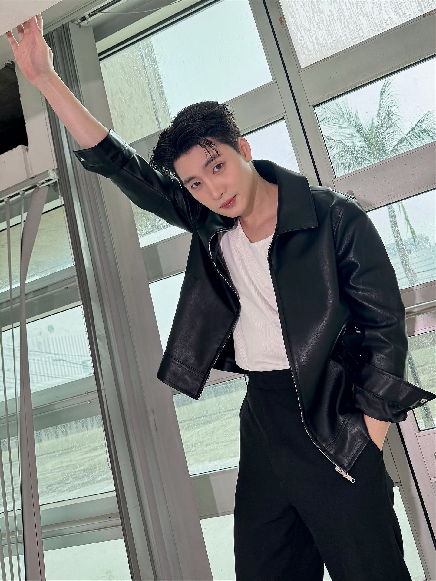 มีน - พีรวิชญ์ อรรถชิตสถาพร