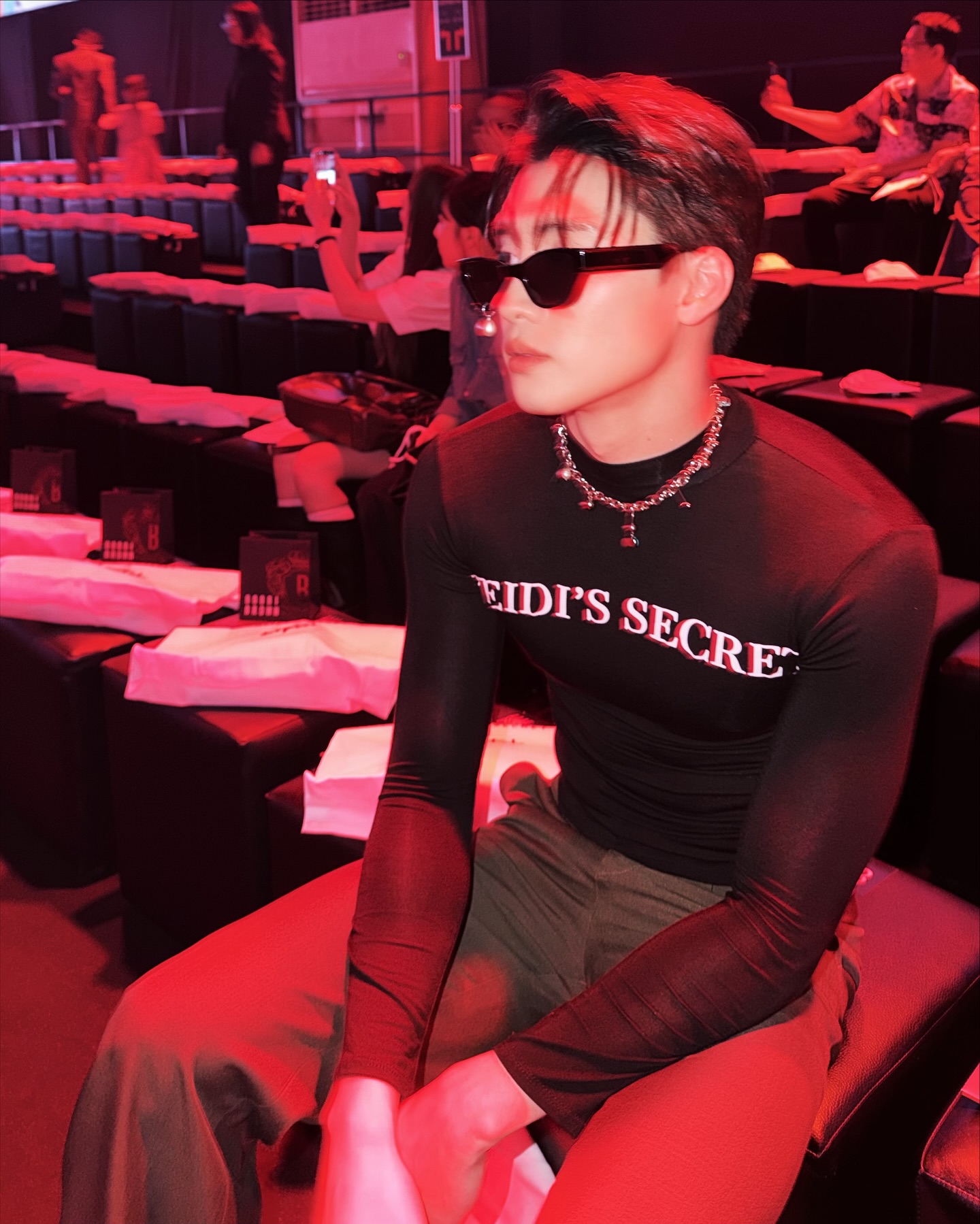 มีน - พีรวิชญ์ อรรถชิตสถาพร