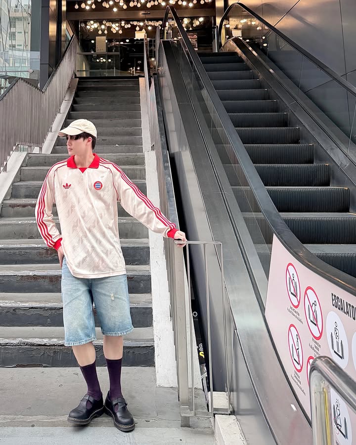 มีน - พีรวิชญ์ อรรถชิตสถาพร