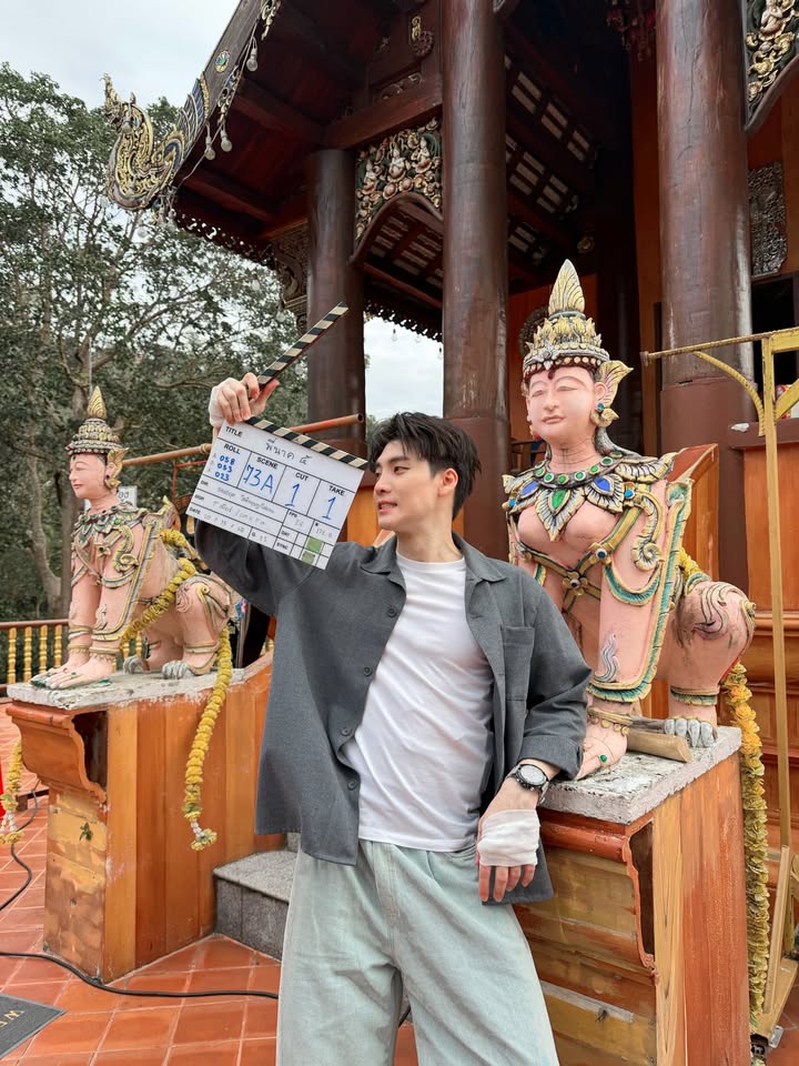 มีน - พีรวิชญ์ อรรถชิตสถาพร