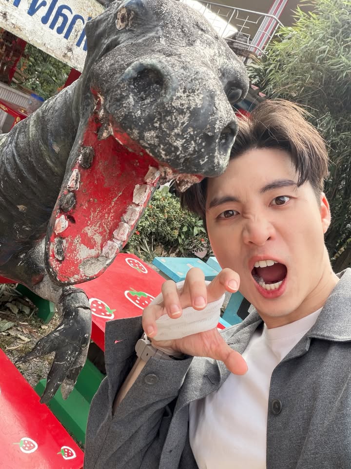 มีน - พีรวิชญ์ อรรถชิตสถาพร