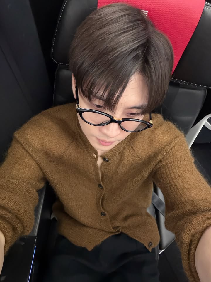 มีน - พีรวิชญ์ อรรถชิตสถาพร