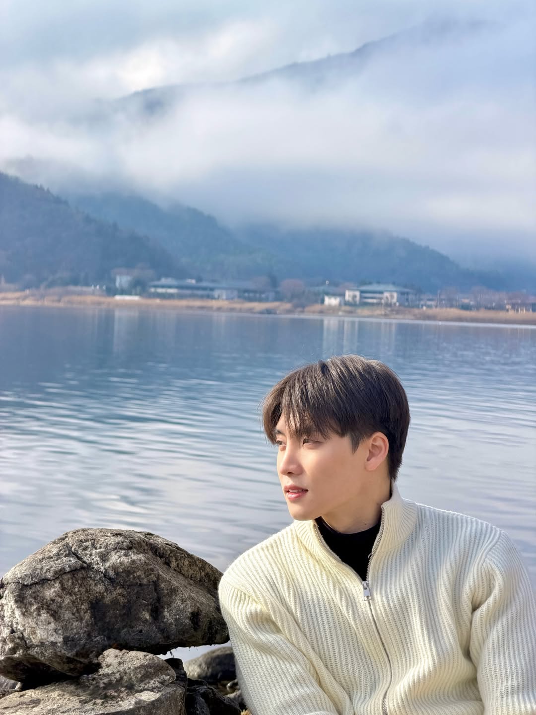 มีน - พีรวิชญ์ อรรถชิตสถาพร