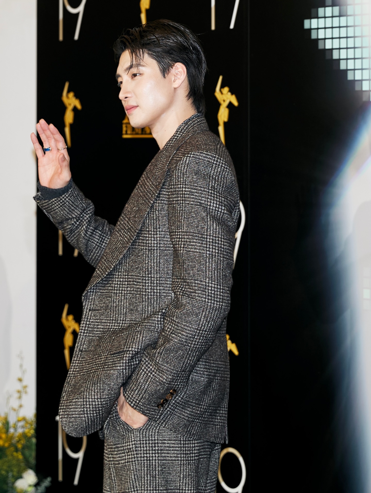 มีน - พีรวิชญ์ อรรถชิตสถาพร