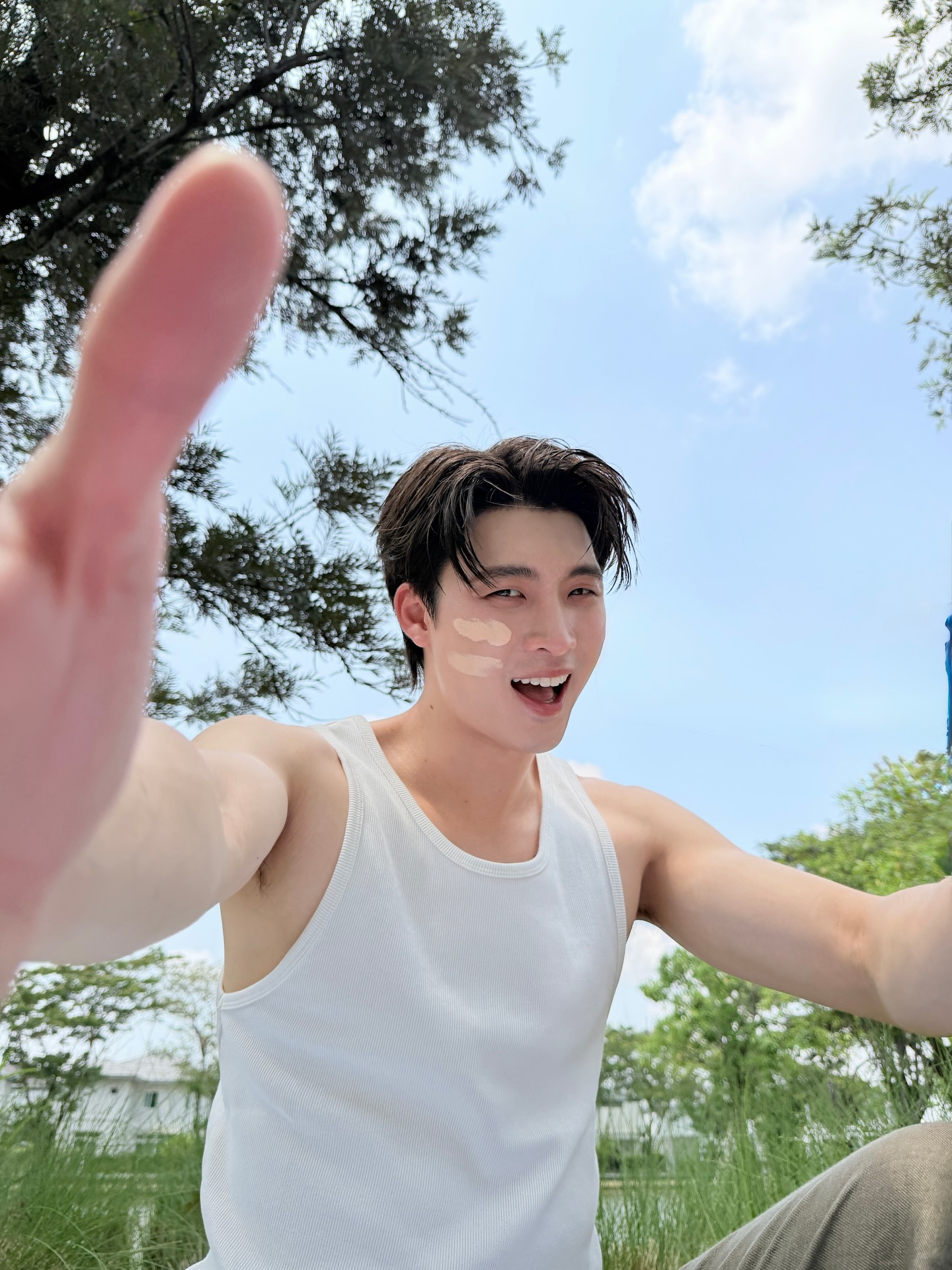 มีน - พีรวิชญ์ อรรถชิตสถาพร