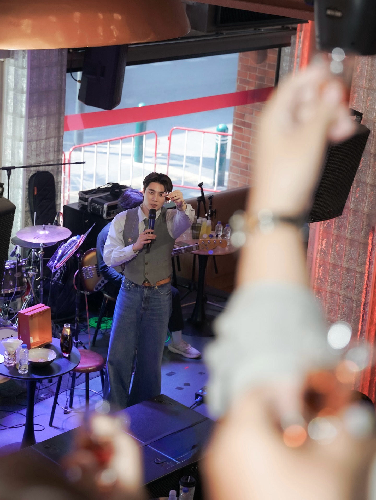 มีน - พีรวิชญ์ อรรถชิตสถาพร