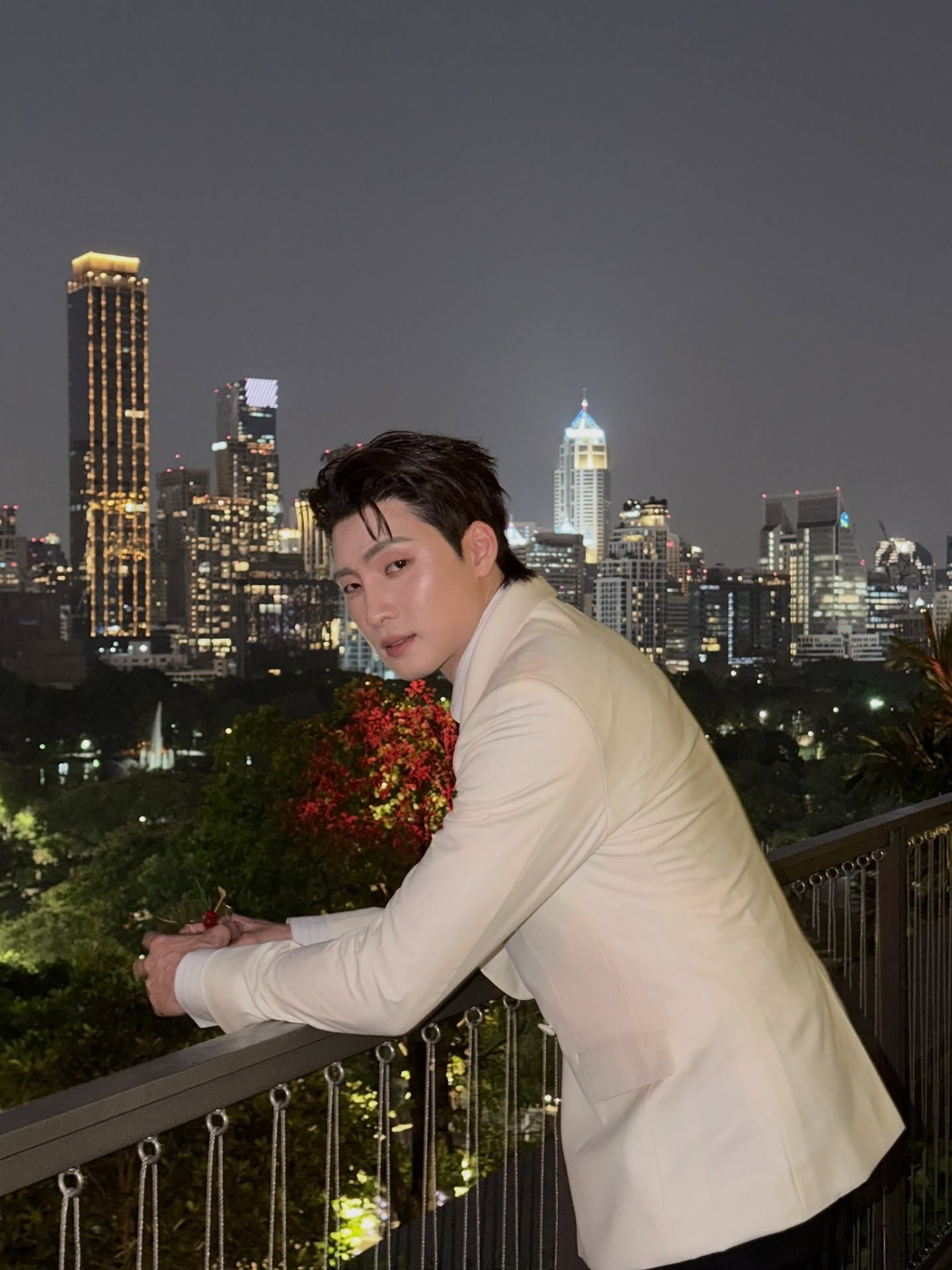 มีน - พีรวิชญ์ อรรถชิตสถาพร