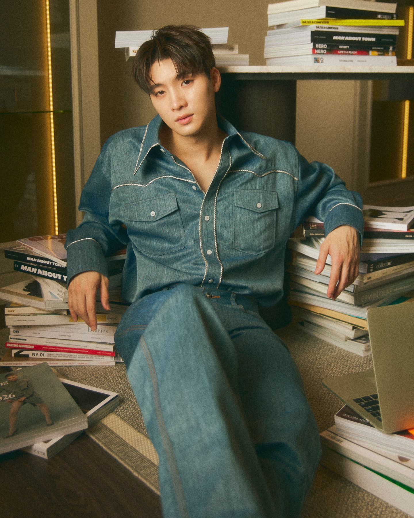 มีน - พีรวิชญ์ อรรถชิตสถาพร