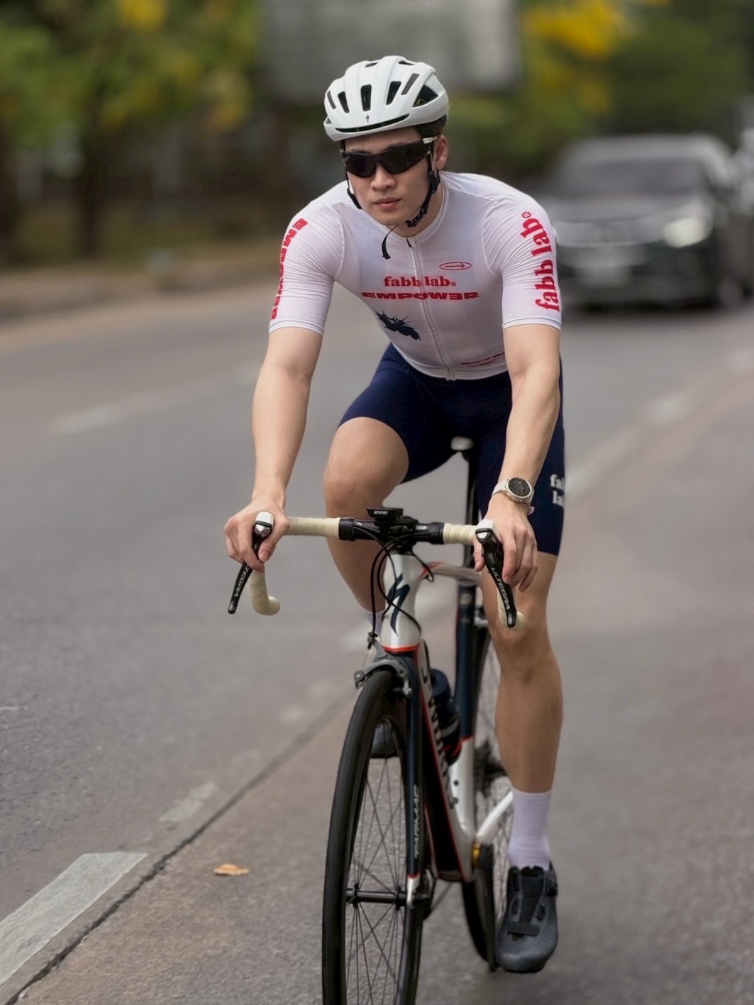 มีน - พีรวิชญ์ อรรถชิตสถาพร