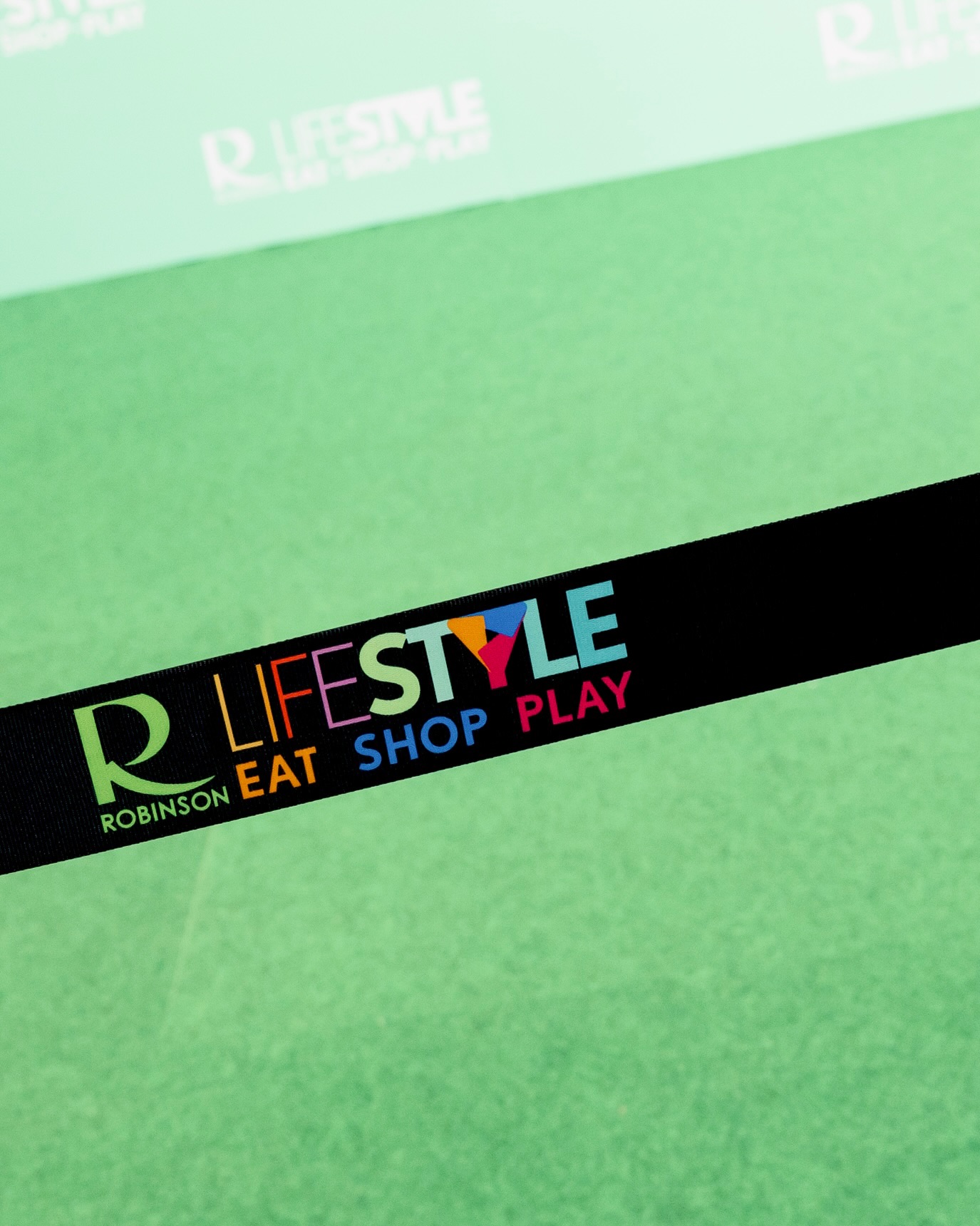 มีน - พีรวิชญ์ อรรถชิตสถาพร