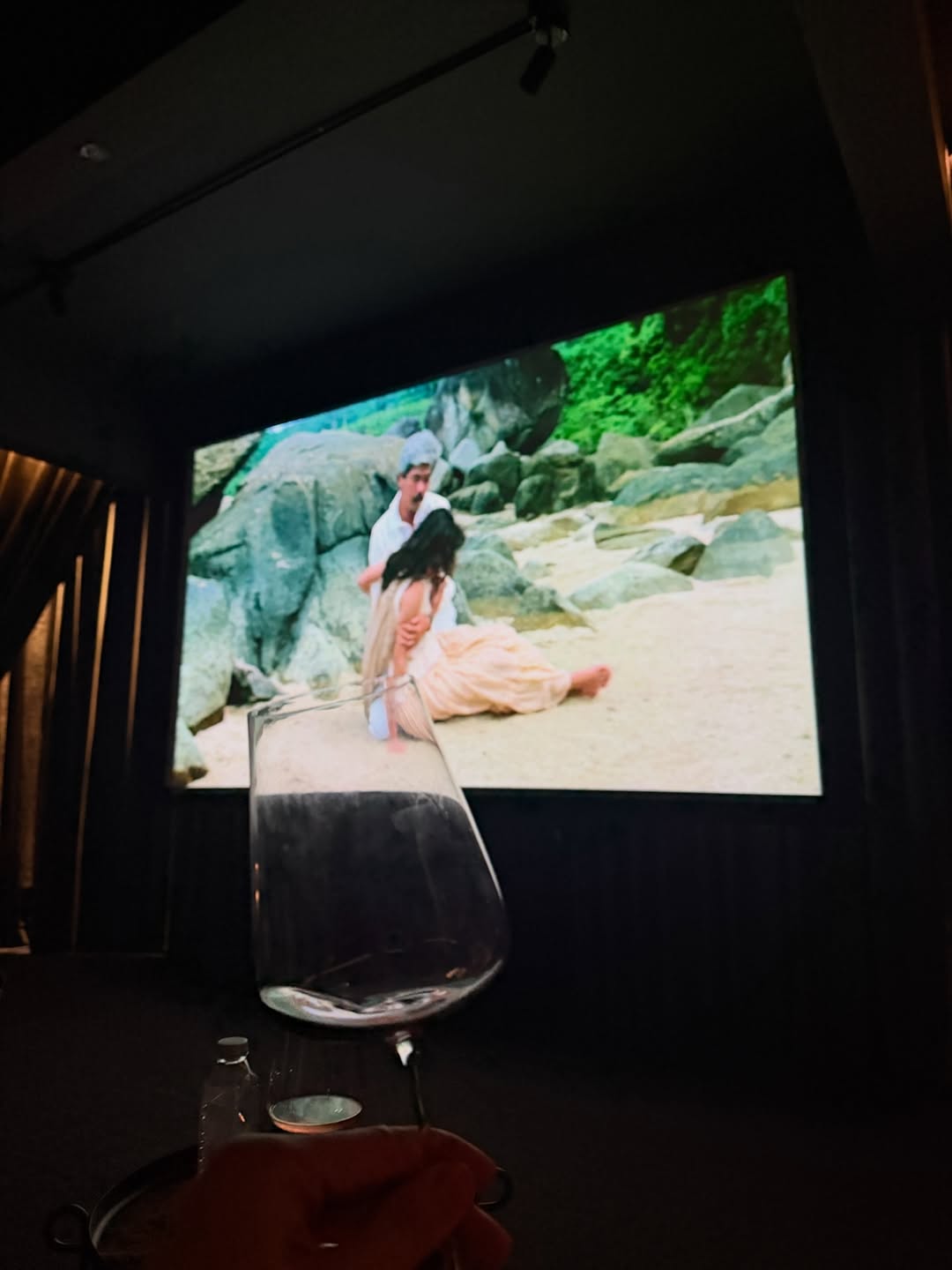 มีน - พีรวิชญ์ อรรถชิตสถาพร