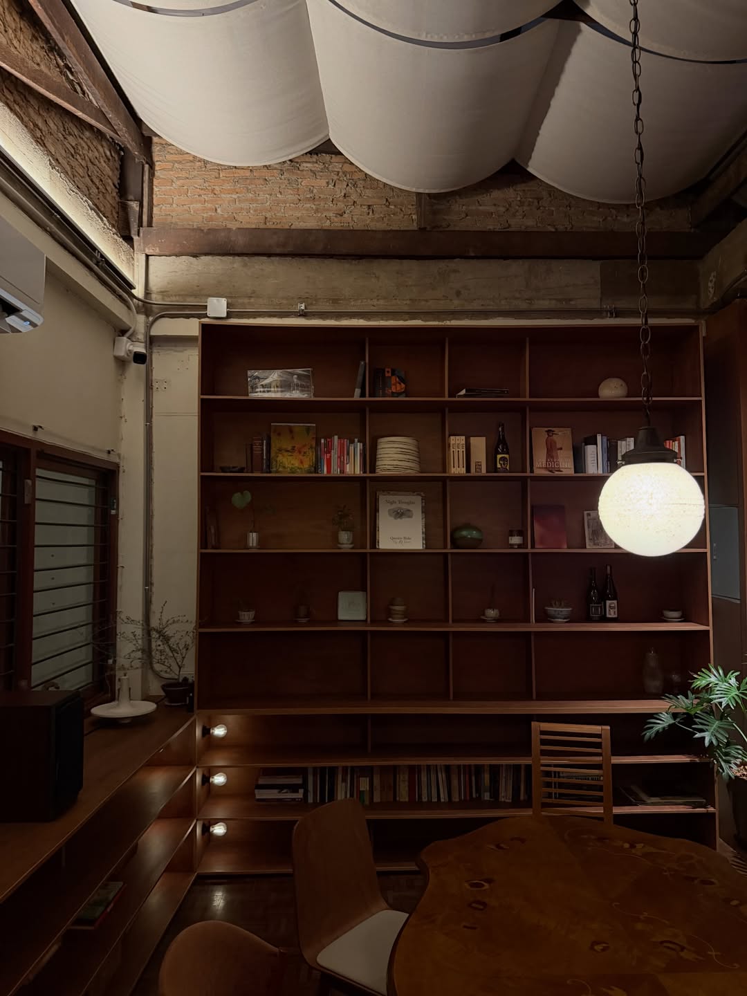 มีน - พีรวิชญ์ อรรถชิตสถาพร