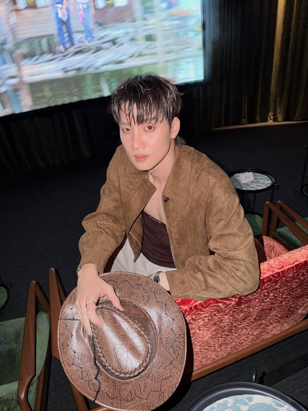 มีน - พีรวิชญ์ อรรถชิตสถาพร