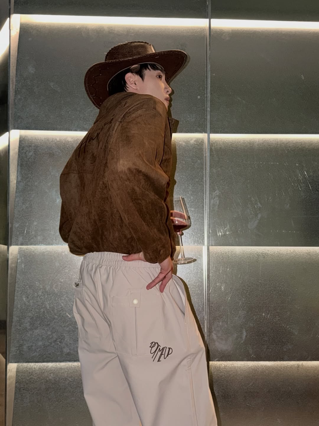 มีน - พีรวิชญ์ อรรถชิตสถาพร