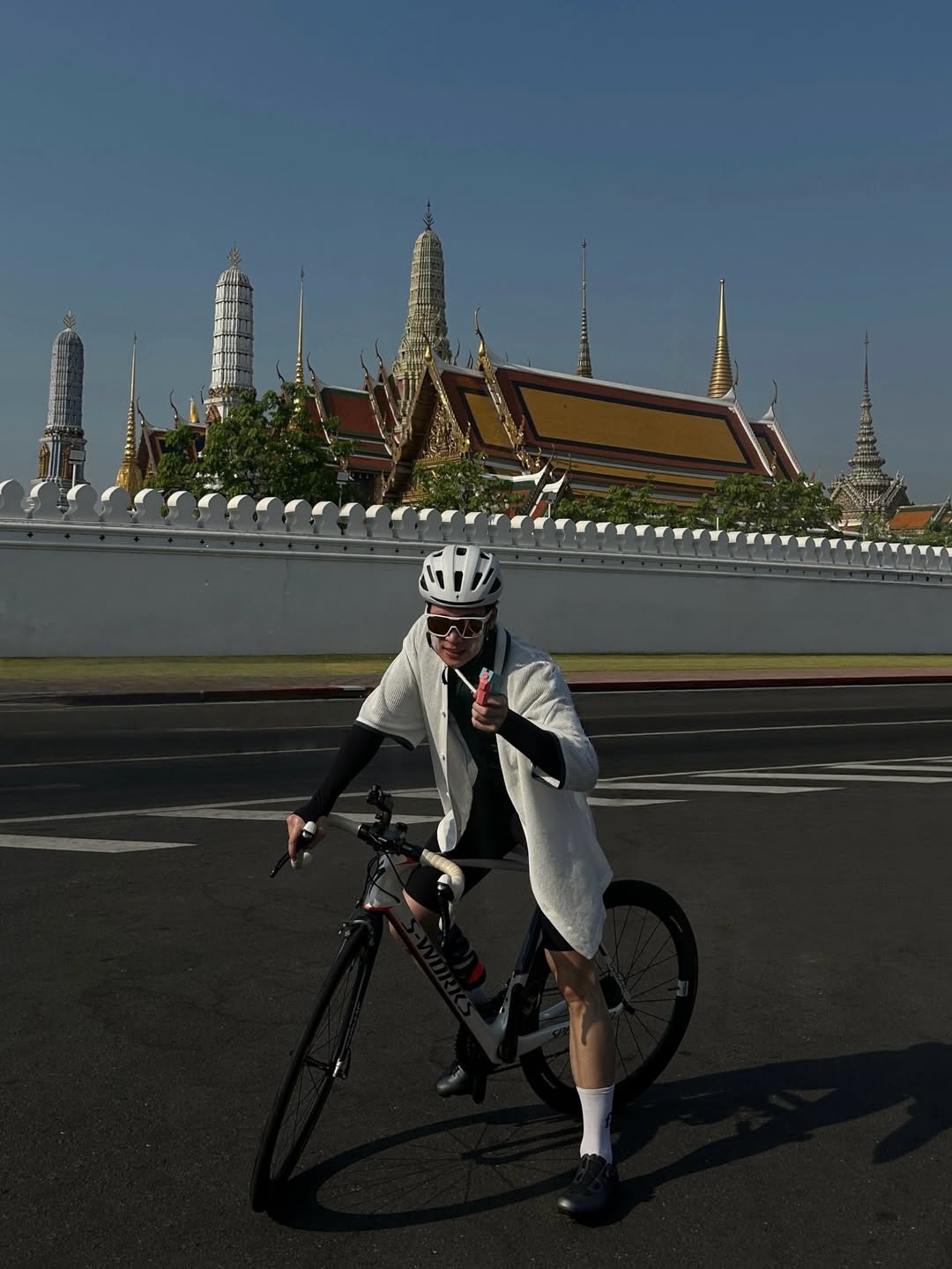 มีน - พีรวิชญ์ อรรถชิตสถาพร