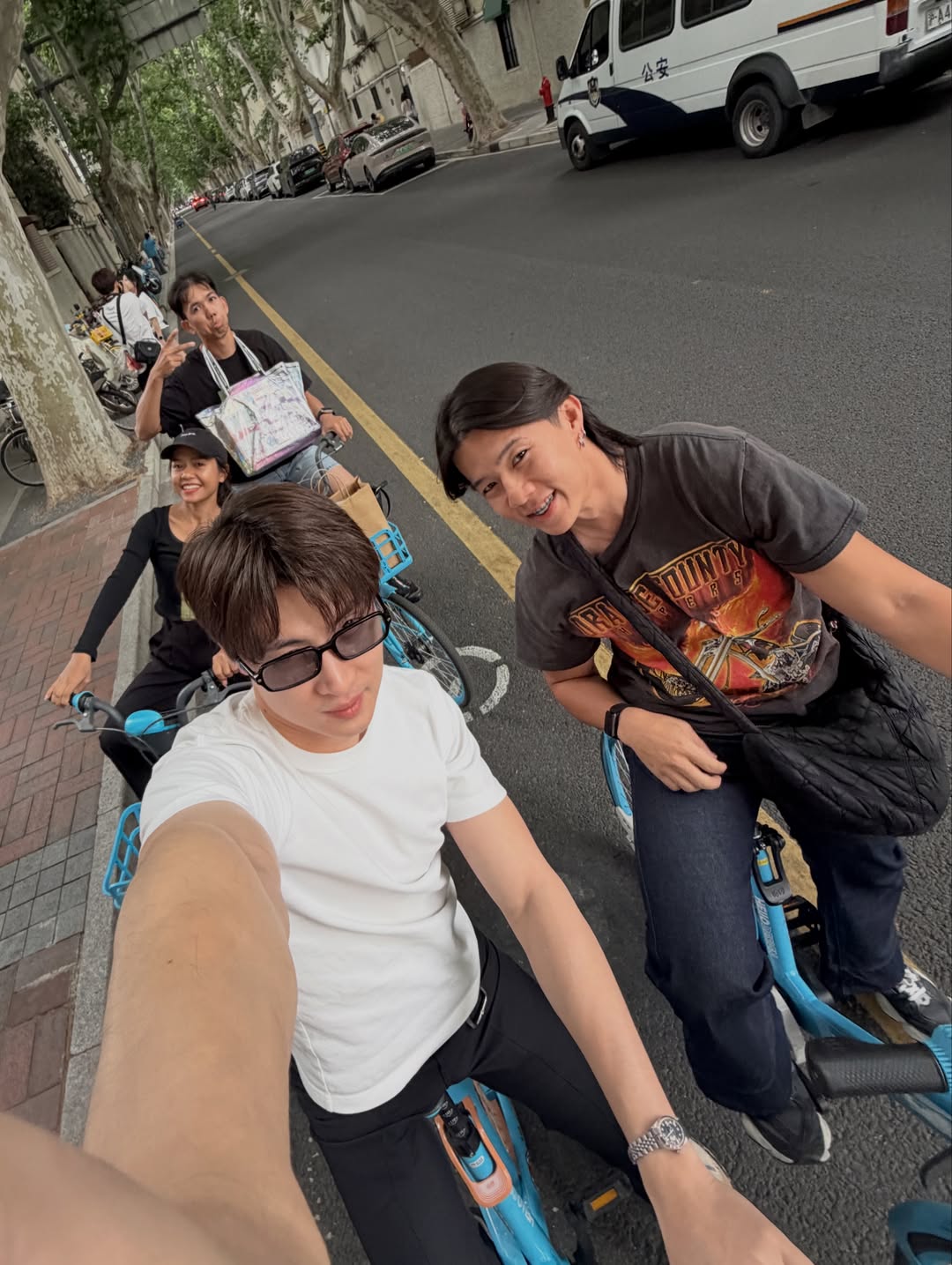 มีน - พีรวิชญ์ อรรถชิตสถาพร