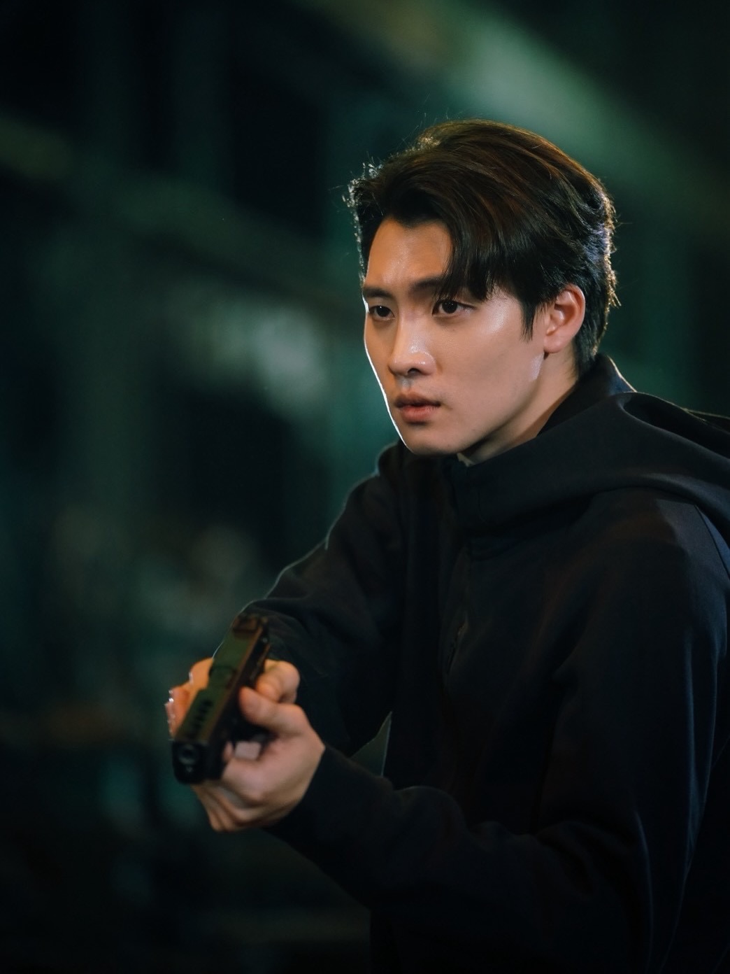 มีน - พีรวิชญ์ อรรถชิตสถาพร