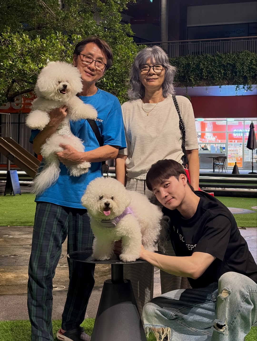 มีน - พีรวิชญ์ อรรถชิตสถาพร