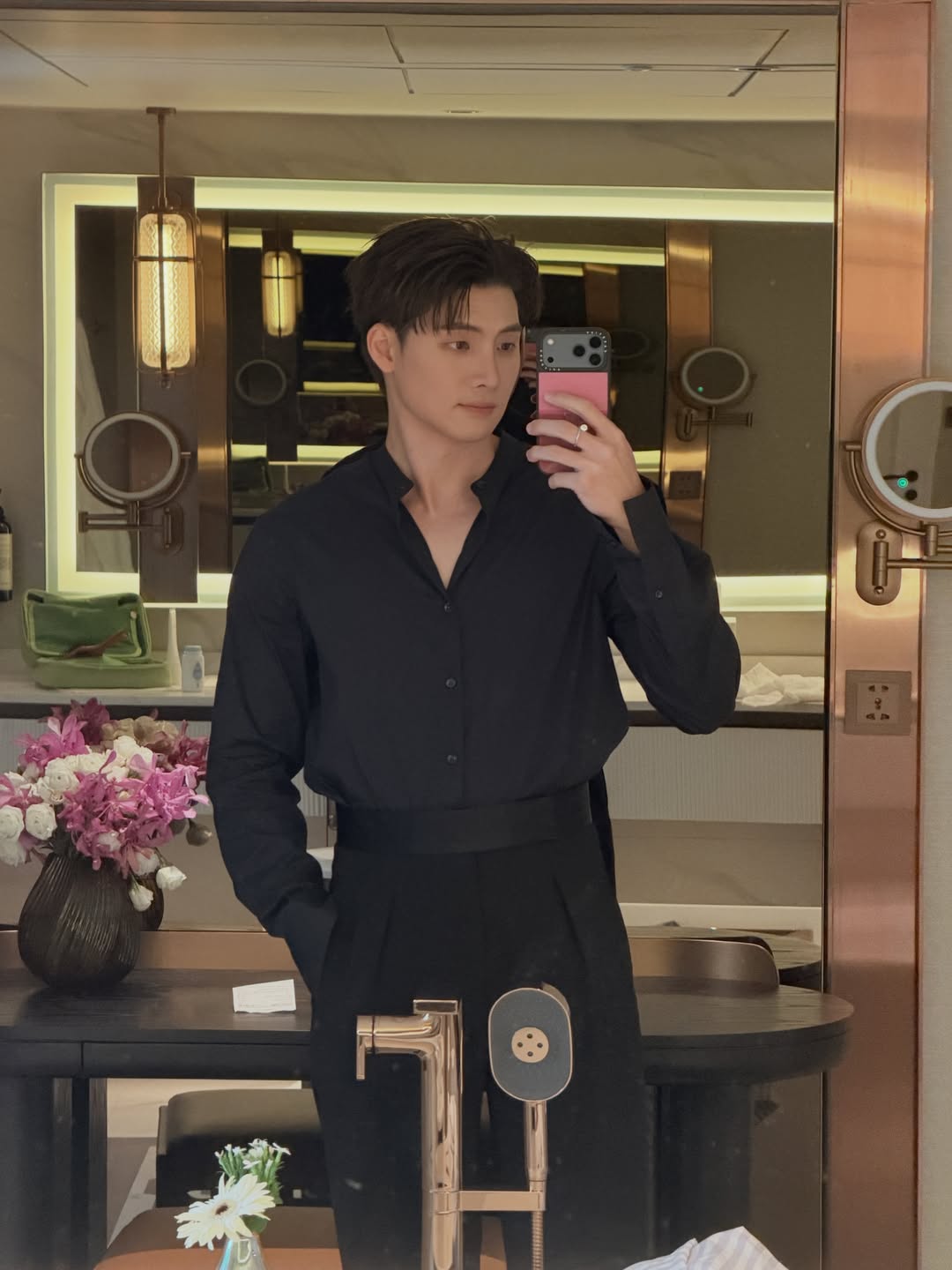 มีน - พีรวิชญ์ อรรถชิตสถาพร