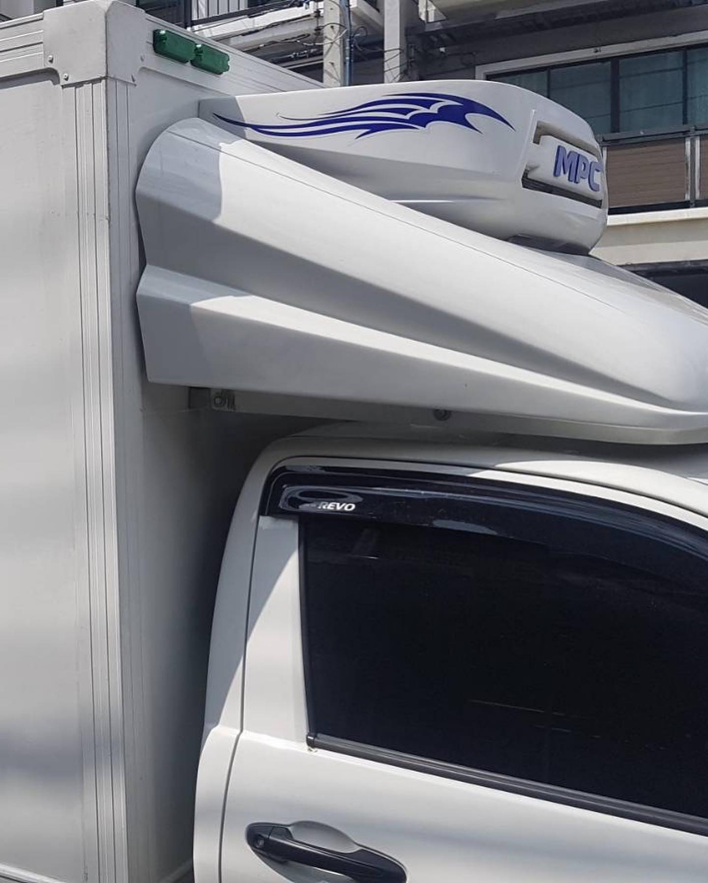 พล่ากุ้ง - วรชาติ ธรรมวิจินต์